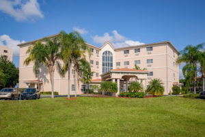 Image of Garden Plaza at Inverrary - exterior