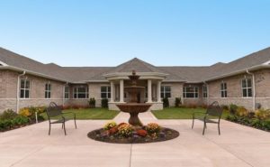 Image of Autumn Leaves of Gurnee - exterior