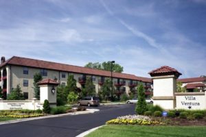Image of Senior Star at Villa Ventura facility - exterior