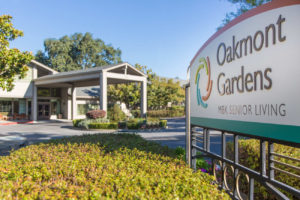Image of Oakmont Gardens faciility - exterior
