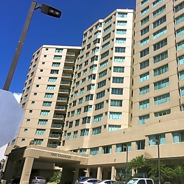One Kalakaua Senior Living