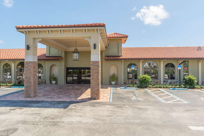Colonial Assisted Living at Boynton Beach