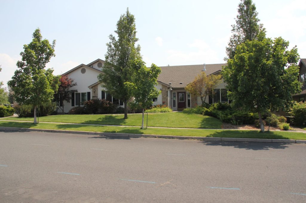 Ashley Manor